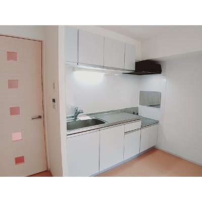 グラシエル 204【管理NO：1-018608801-02040】 ★家具家電は申し込み後に搬入します★の物件写真3