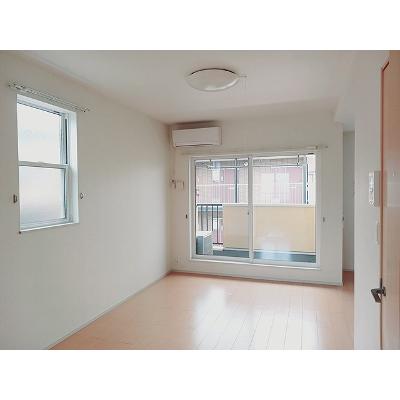 メゾン　ド　ソレイユ 204【管理NO：1-017489001-02040】 ★家具家電は申し込み後に搬入しますの物件写真2