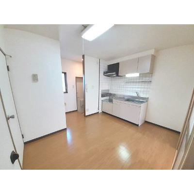 レジデンスオリーブＹ 103【管理NO：1-005613301-01030】 ★家具家電は申し込み後に搬入しますの物件写真2