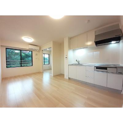 リヴェールⅢ 205【管理NO：1-027553601-02050】 ★家具家電は申し込み後に搬入しますの物件写真2