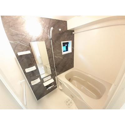 リヴェールⅢ 205【管理NO：1-027553601-02050】 ★家具家電は申し込み後に搬入しますの物件写真4