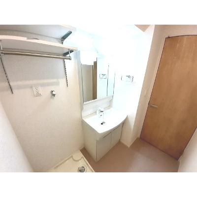 リヴェールⅢ 205【管理NO：1-027553601-02050】 ★家具家電は申し込み後に搬入しますの物件写真6