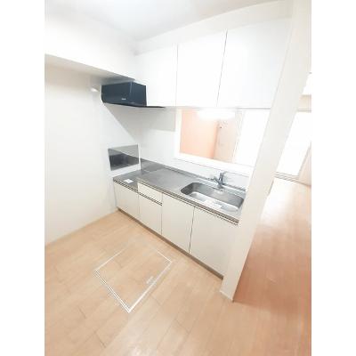 セレーノ・カーサ 102【管理NO：1-021849101-01020】 ★家具家電は申し込み後に搬入しますの物件写真3