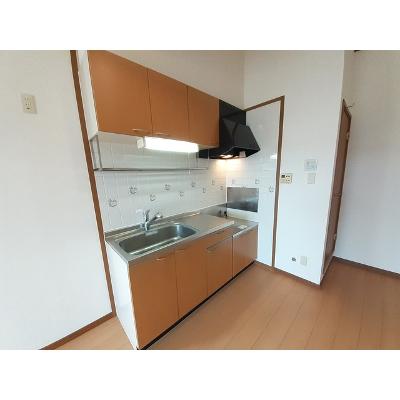パークヴィラⅡ 203【管理NO：1-010884702-02030】 ★家具家電は申し込み後に搬入します★の物件写真3