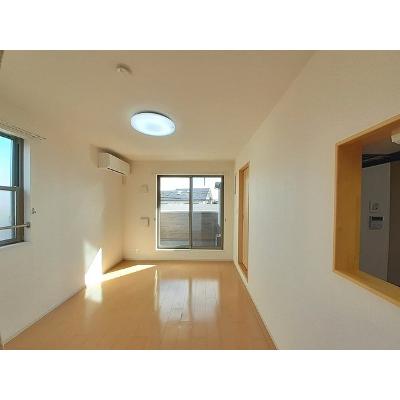 コリーヌ　Ⅱ 201【管理NO：1-018906501-02010】 ★家具家電は申し込み後に搬入します★の物件写真2