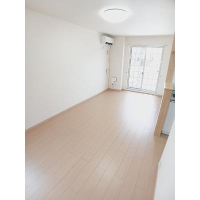 ソレアードＢ 103【管理NO：1-016962602-01030】 ★家具家電は申し込み後に搬入しますの物件写真2