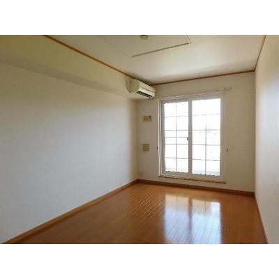グレース・ガーデンⅢ 203【管理NO：1-013046303-02030】 ★家具家電は申し込み後に搬入します★の物件写真2