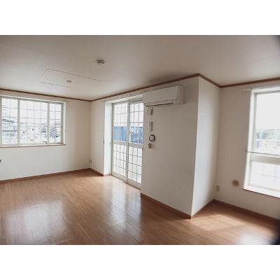フォルモーント郷古Ⅲ 204【管理NO：1-011856901-02040】 ★家具家電は申し込み後に搬入しますの物件写真2