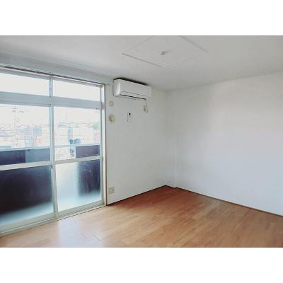 御殿山アベニュー 102【管理NO：1-005326601-01020】 ★家具家電は申し込み後に搬入しますの物件写真2