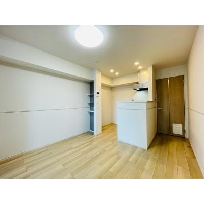 スクエアＩＳ　Ⅴ 203【管理NO：1-026891101-02030】 ★家具家電は申し込み後に搬入します★の物件写真2