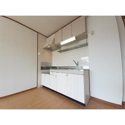 メゾン桜小路 202【管理NO：1-007466601-02020】 ★家具家電は申し込み後に搬入します★の物件写真3