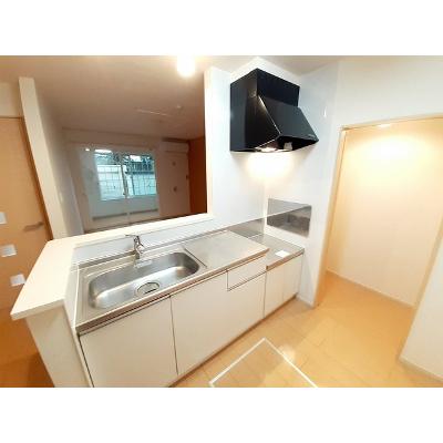 リバーサイド無限∞Ⅶ 102【管理NO：1-020372901-01020】 ★家具家電は申し込み後に搬入します★の物件写真3