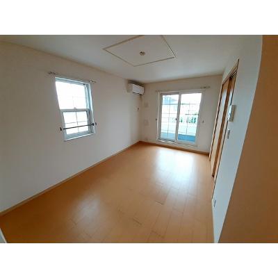 ヴィラ　リバーサイド　Ｃ 203【管理NO：1-016289301-02030】 ★家具家電は申し込み後に搬入します★の物件写真2