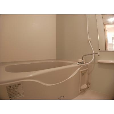 メープルツリー 103【管理NO：1-016933001-01030】 ★家具家電は申し込み後に搬入します★の物件写真4