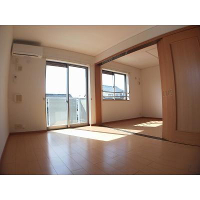 グリーンフォレストⅡ 201【管理NO：1-015110301-02010】 ★家具家電は申し込み後に搬入します★の物件写真2