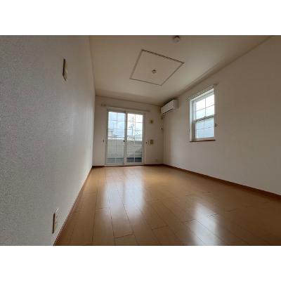 プラシードⅡ 101【管理NO：1-014859302-01010】 ★家具家電は申し込み後に搬入します★の物件写真2