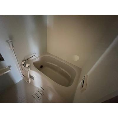 プラシードⅡ 101【管理NO：1-014859302-01010】 ★家具家電は申し込み後に搬入します★の物件写真4