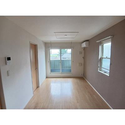 カフキーノ　イースト 201【管理NO：1-021854002-02010】 ★家具家電は申し込み後に搬入します★の物件写真2