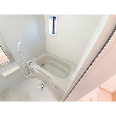フレ－シュフラン　Ⅲ 102【管理NO：1-015601401-01020】 ★家具家電は申し込み後に搬入します★の物件写真4