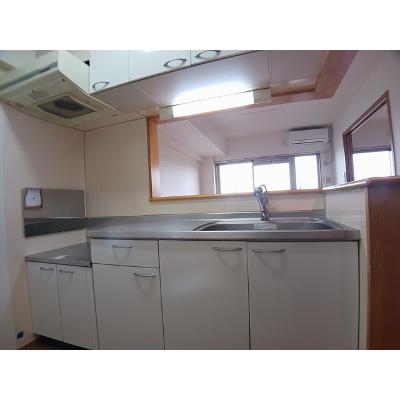 マンション　グランデ　カナバ 204【管理NO：1-014857601-02040】 ★家具家電は申し込み後に搬入します★の物件写真3