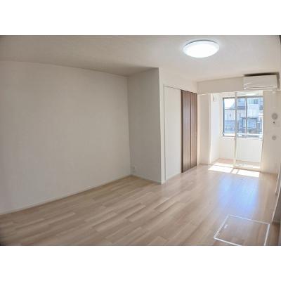 カルタム 103【管理NO：1-027564601-01030】 2026年07月中旬入居可能の物件写真2