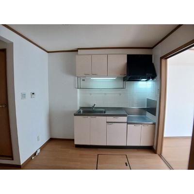 プリマベーラ 103【管理NO：1-010249701-01030】 ★家具家電は申し込み後に搬入しますの物件写真3