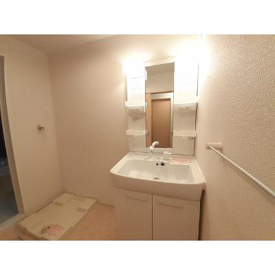 apartment 山形県寒河江市大字高屋字西浦３９６番地の１ 

↓地図はこちらから