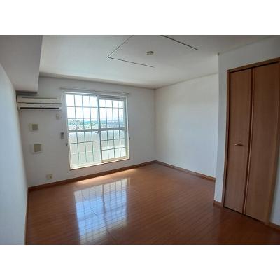apartment 山形県東根市六田１丁目３番２－５号 

↓地図はこちらから