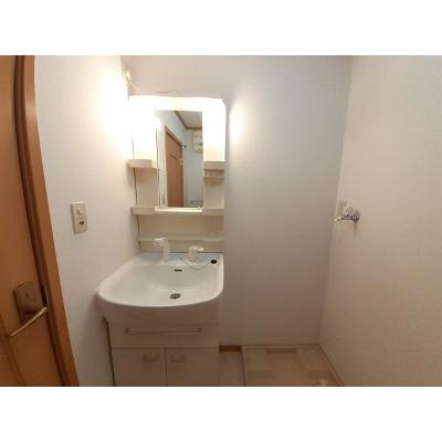 ベルーナ　Ⅰ 101【管理NO：1-013103201-01010】 ★家具家電は申し込み後に搬入します★の物件写真6