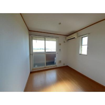 アンソレイエ 204【管理NO：1-012596401-02040】 ★家具家電は申し込み後に搬入します★ ★2026年11月中旬入居可能★の物件写真2
