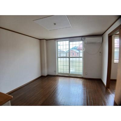 グリーンウッズ 121【管理NO：1-009778501-02010】 ★家具家電は申し込み後に搬入します★ ★2026年10月下旬入居可能★の物件写真2