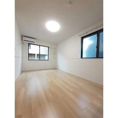 アッセンブル 102【管理NO：1-027294301-01020】 ★家具家電は申し込み後に搬入します 2026年07月下旬入居可能の物件写真2
