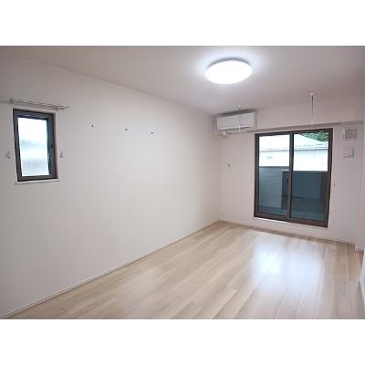 ユイナス 207【管理NO：1-026073801-02060】 ★家具家電は申し込み後に搬入します★の物件写真2