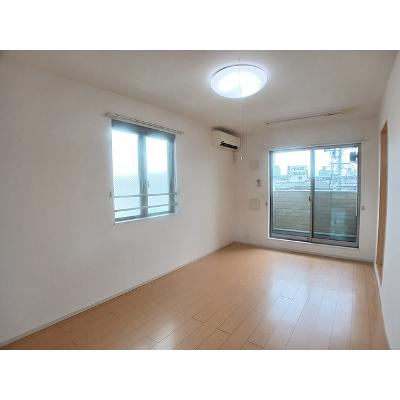 カーサエスペランサ 301【管理NO：1-018201301-03010】 ★家具家電は申し込み後に搬入します★ ★2026年12月上旬入居可能★の物件写真2