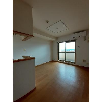 グランソレイユ西中央 402【管理NO：1-013274501-04020】 ★家具家電は申し込み後に搬入します★の物件写真2