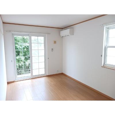 レジデンストーリン 105【管理NO：1-013240601-01040】 ★家具家電は申し込み後に搬入します★の物件写真2