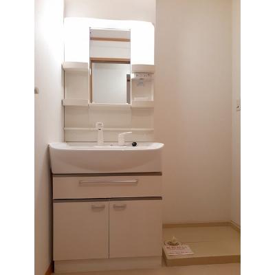 レジデンストーリン 105【管理NO：1-013240601-01040】 ★家具家電は申し込み後に搬入します★の物件写真6