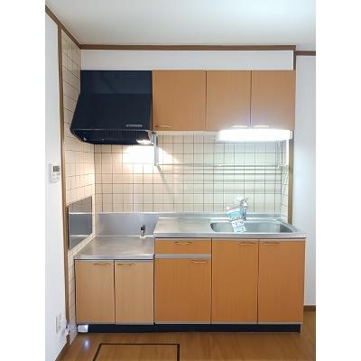 エスコーポ 102【管理NO：1-010238201-01020】 ★家具家電は申し込み後に搬入しますの物件写真3