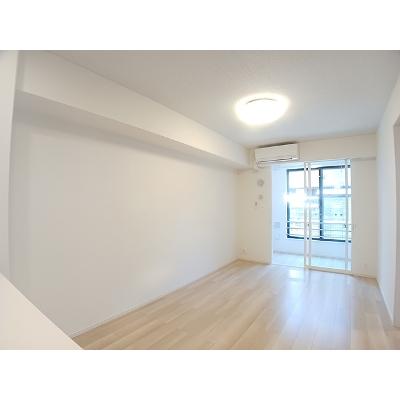 アリエス 102【管理NO：1-028347401-01020】 ★家具家電は申し込み後に搬入します★の物件写真2