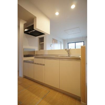 グランプラスＡ 105【管理NO：1-023051701-01040】 ★家具家電は申し込み後に搬入します 2026年08月上旬入居可能の物件写真3
