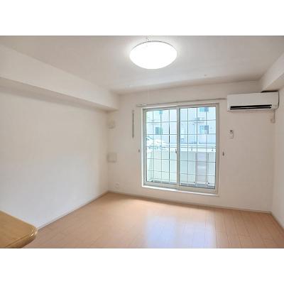 ラ・ウインディ 202【管理NO：1-018077502-02020】 ★家具家電は申し込み後に搬入しますの物件写真2
