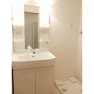 プライムコート 105【管理NO：1-017767303-01040】 ★家具家電は申し込み後に搬入します★の物件写真6