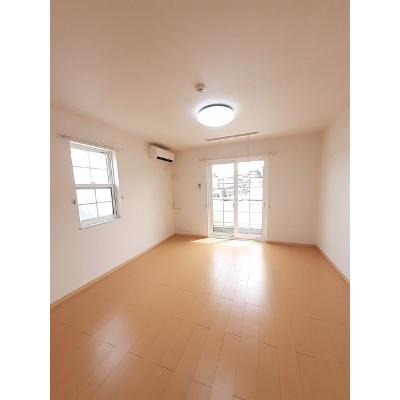 コンフォールⅡ 101【管理NO：1-016534702-01010】 ★家具家電は申し込み後に搬入します★の物件写真2