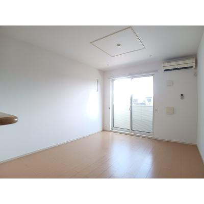 サントノーレ 103【管理NO：1-016270301-01030】 ★家具家電は申し込み後に搬入します★の物件写真2