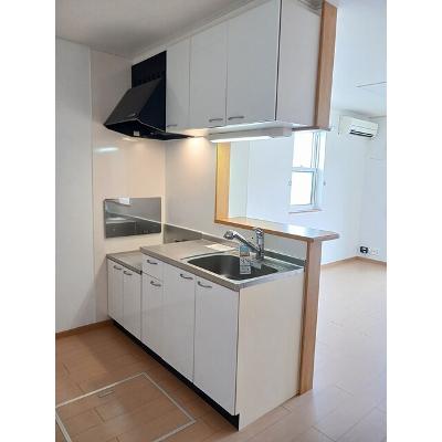 アウローラ 105【管理NO：1-015287001-01040】 ★家具家電は申し込み後に搬入しますの物件写真3