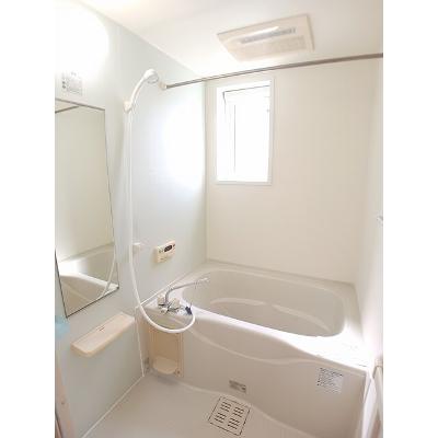 アウローラ 105【管理NO：1-015287001-01040】 ★家具家電は申し込み後に搬入しますの物件写真4