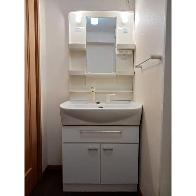 apartment 〒108-0075　東京都港区港南２丁目16-1
