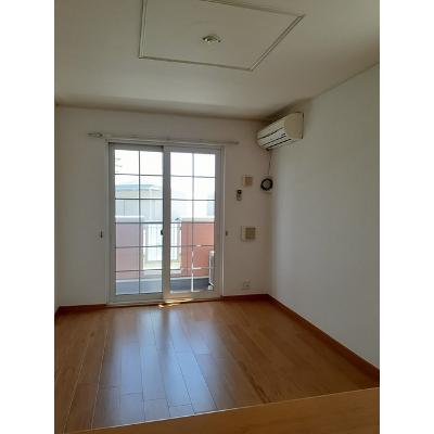 グランソレイユ諏訪Ⅱ 105【管理NO：1-013868202-01040】 ★家具家電は申し込み後に搬入しますの物件写真2
