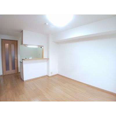 グレイスタキオン 303【管理NO：1-012741801-03030】 ★家具家電は申し込み後に搬入しますの物件写真2