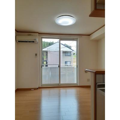 シャローン　シュル 203【管理NO：1-011899501-02030】 ★家具家電は申し込み後に搬入します 2026年08月下旬入居可能の物件写真2